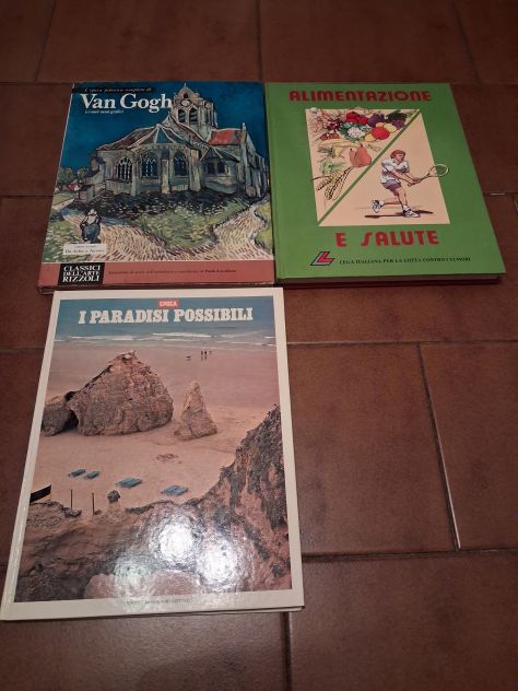 vari libri