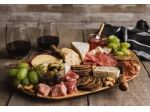 LOUNGE BAR  DRINK-  APERITIVI-  VINI -BIRRE   ZONA MOVIDA il locale offre  un'am