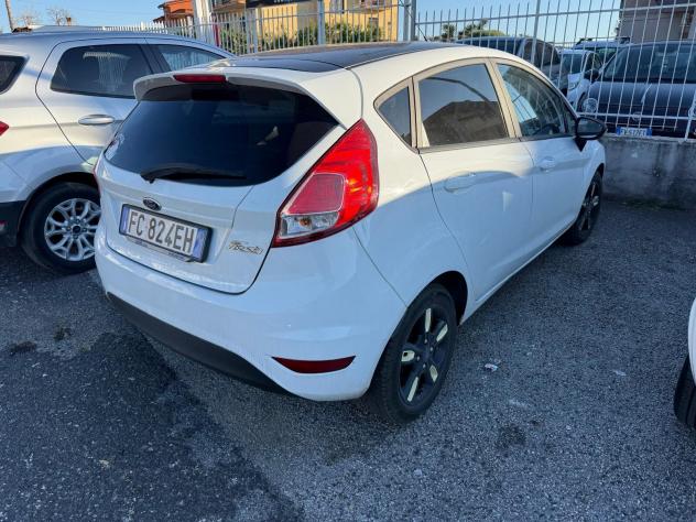 Ford Fiesta 1.4 5 porte Bz.- GPL Black & White Edition - Foto 2