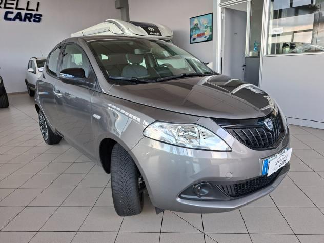 Lancia Ypsilon 1.0 FireFly 5 porte S&S Hybrid Gold - Foto 3