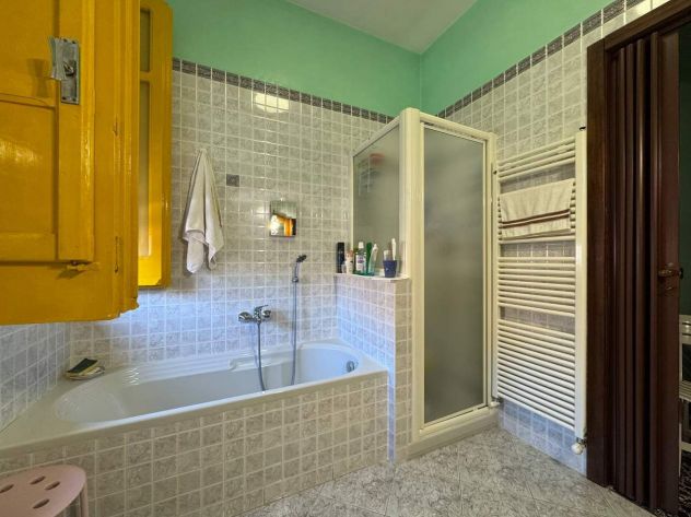SOLUZIONE INDIPENDENTE SU TRE LIVELLI CON TERRAZZO - Foto 7