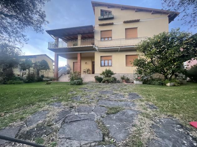Singola in vendita a Seravezza