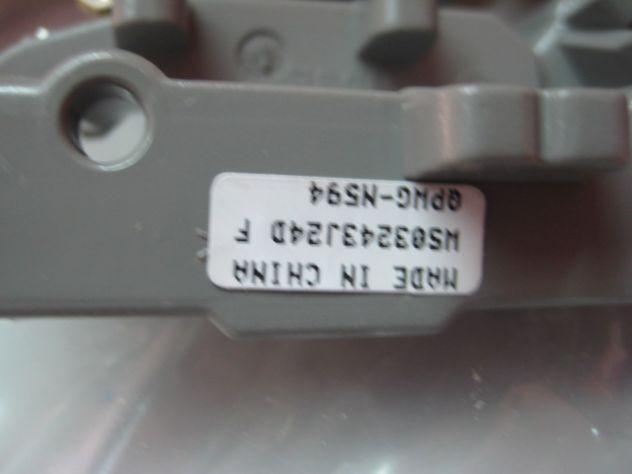 Piastra Supporto Fanale Posteriore sinistro Mecedes W211 A2118200511 - Foto 6