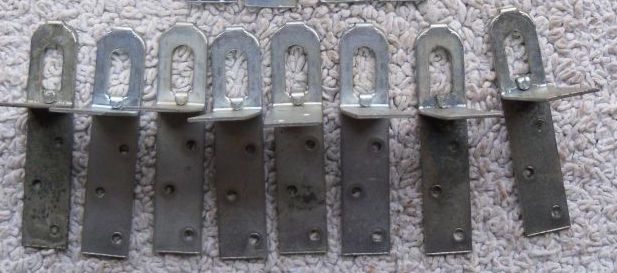 8  SQUADRETTE PER FISSARE PENSILI O MOBILETTI AL MURO IN FERRO ZINCATO - - Foto 3