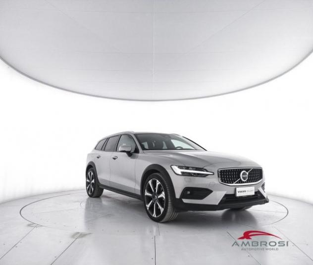 VOLVO V60 Cross Country 2.0 b4 Plus awd auto rif. 23843517 - Foto 2