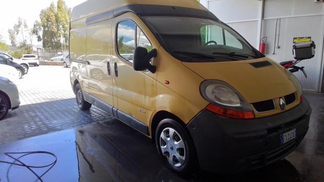 Renault Trafic T27 2.0 dCi 135 cv