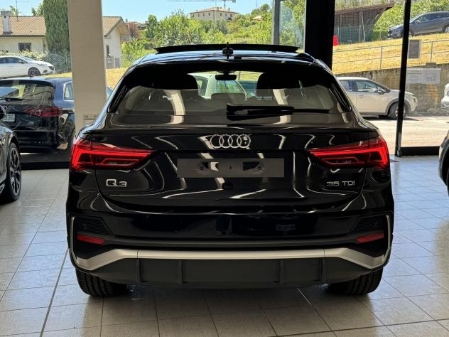 Audi Q3 35 TDI S tronic S line edition - Tetto - 19" - Foto 10