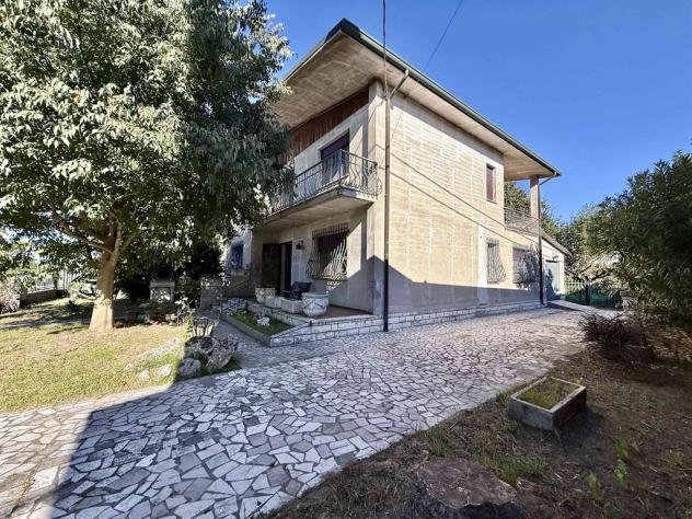 “La casa delle 2 dimore” con 2 appartamenti e parchetto alberato - Foto 7