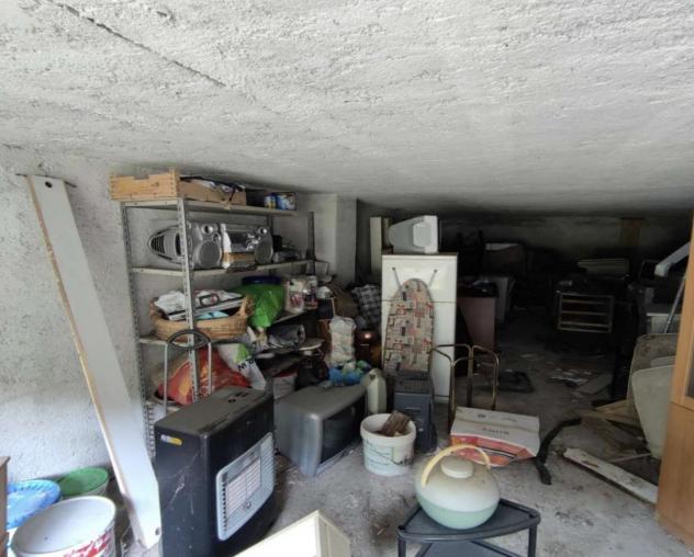 16/2026 U BS - bilocale al primo piano con cantina e autorimesse in asta a Collio - Foto 4