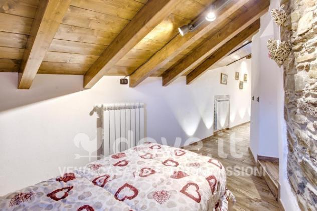 Casa indipendente di 218 m² con 5 locali in vendita a Maccagno con Pino e Veddasca - Foto 12