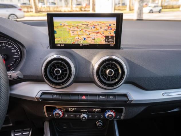 AUDI Q2 Q2 35 TFSI S tronic S line Edition - Foto 10