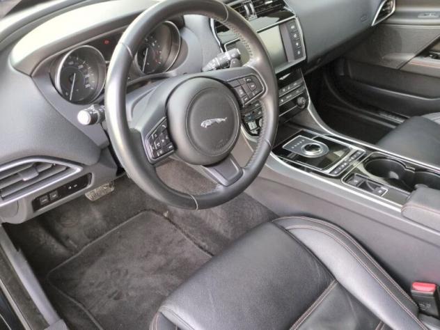 JAGUAR XE (X760) XE 2.0 D 240 CV AWD aut. Prestige - Foto 10