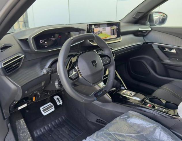 PEUGEOT 2008 Hybrid 136 e-DCS6 GT rif. 23457369 - Foto 9