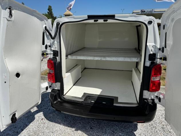 Opel Vivaro 1.5 Diesel 100CV S&S Coibentato Iva Compresa - Foto 10