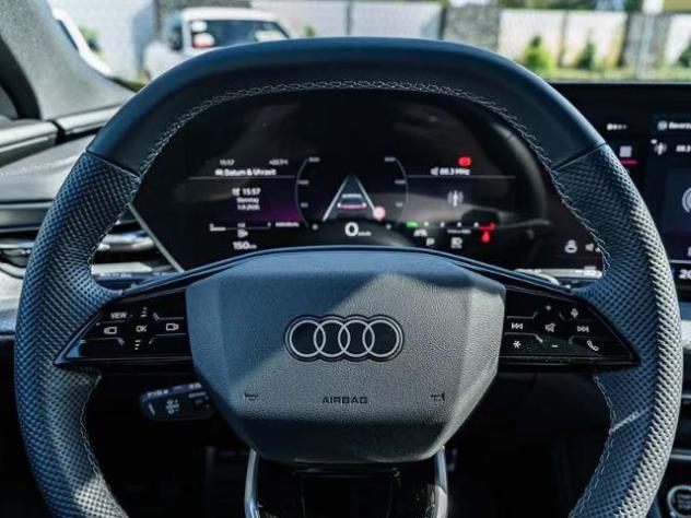 AUDI Q5 TFSI S LINE 20 BLACK PACK rif. 24088413 - Foto 10