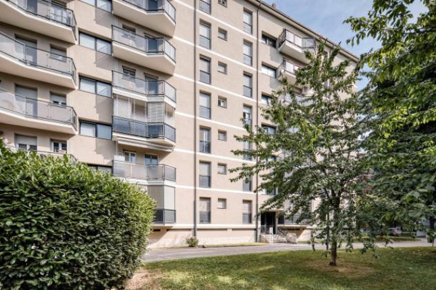 Appartamento di 80 m² con 3 locali in vendita a Milano