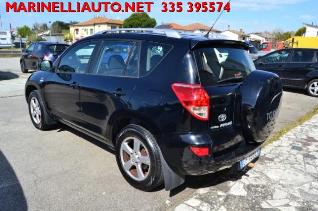 TOYOTA RAV 4 2.2 D-4D 136CV rif. 23810533 - Foto 7