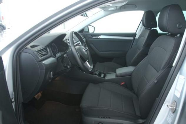 SKODA Superb 2.0 TDI 190 CV SCR DSG 4x4 Wagon Executive rif. 20708164 - Foto 7