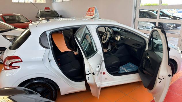 Peugeot 208 1.4 HDi 68 CV 5 porte Active - Foto 8