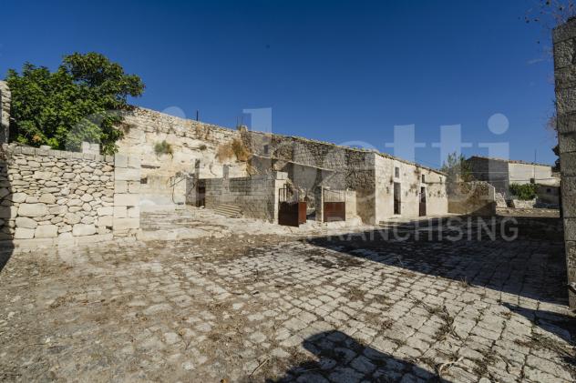 Rustico/Casale/Corte - Rosolini . Rif.: Cod. rif 3331032VCG - Foto 2