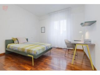 Stanza ampia e comfortevole [MI_MTT1-A_S4]