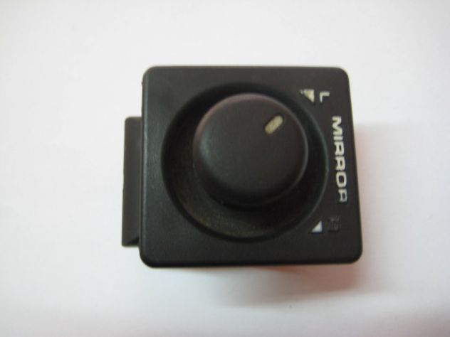 INTERRUTTORE REGOLAZIONE SPECCHIETTO RETROVISORE MASERATI 424