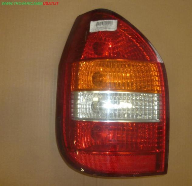 FANALE POST.S. ROSSO/ARANCIO OPEL ZAFIRA (T98) Parti elettriche Fanaleria Fanali Fanale post. sx. OPEL - ZAFIRA A - 01-04-1999 - 01-07-2005
