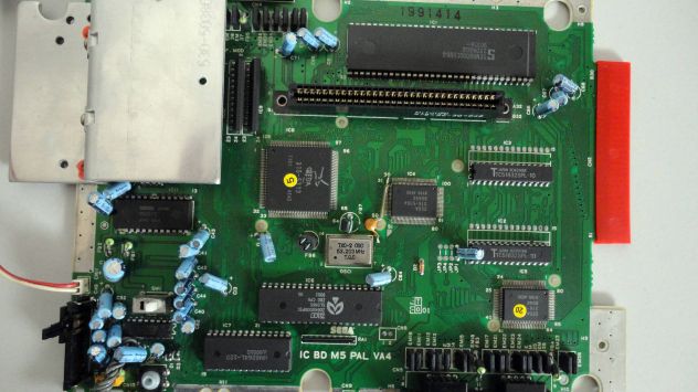 Scheda madre SEGA MEGA DRIVE prima versione, High Definition Graphics. - Foto 4