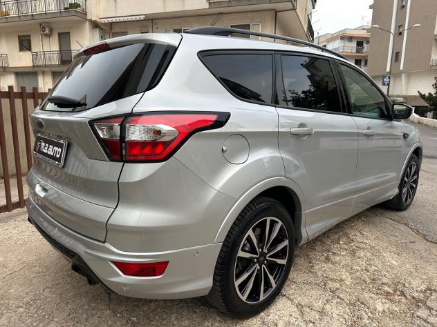 Ford Kuga 1.5 TDCI 120 CV S&S 2WD ST-LINE UNIIROP - Foto 5