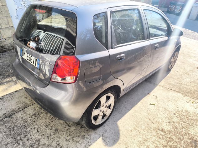 Chevrolet Kalos 1.2 GPL – economica, sincera e senza sorprese - Foto 6