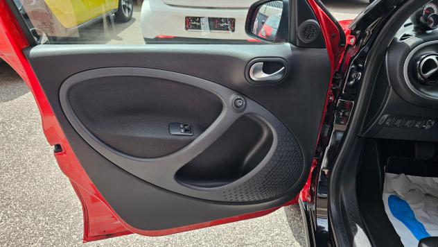 Smart Forfour CABRIO 70 1.0 twinamic Passion NAV RETROCAM SENSORI TAGL UFF - Foto 7