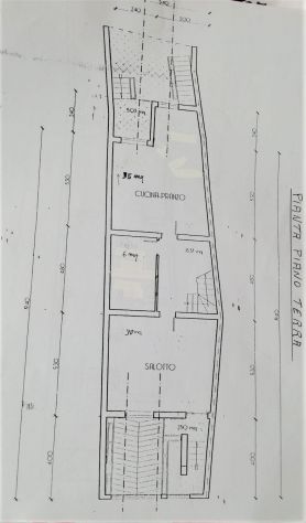 ORISTANO-Vendo quota indivisa villetta a schiera su 4 livelli- - Foto 2