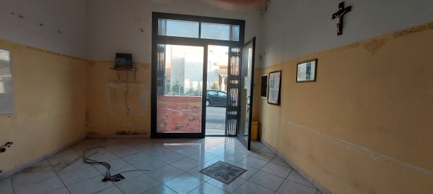SCORRANO AFFITTASI LOCALE COMMERCIALE 300 € - Foto 2