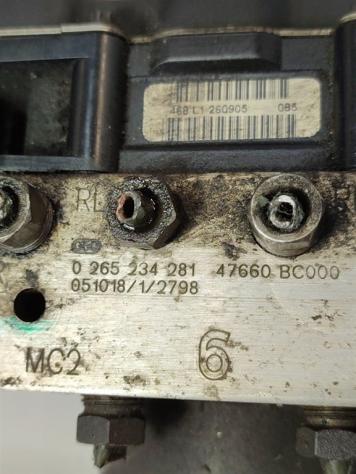 CENTRALINA ABS NISSAN Micra Cabrio 47660BC000 0265234281 CR14DE benzina 1386 (0510) - Foto 4