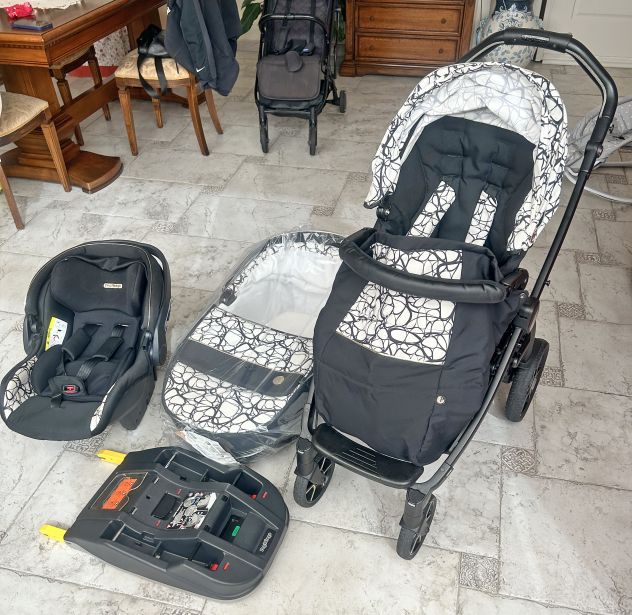TRIO PEG PEREGO CARROZZINA PASSEGGINO OVETTO E ALTRO