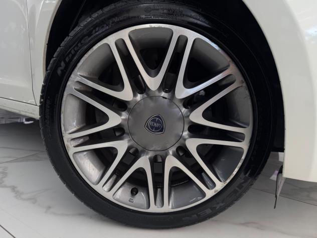 Lancia Ypsilon 1.2 GPL Ecochic Platinum Iper Full - Foto 3