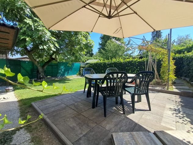 Buguggiate - Appartamento con giardino privato