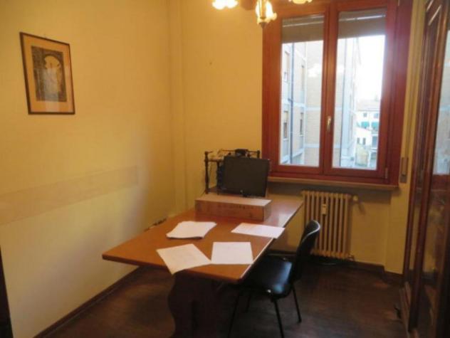 Immobile in asta di 123 m² con più di 5 locali e box auto in vendita a Rovigo - Foto 3