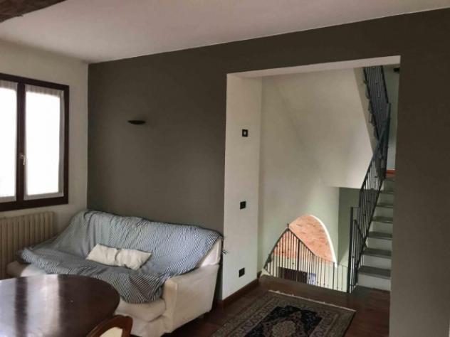 Rustico / Casale di 600 m² con più di 5 locali e box auto in vendita a Carpi - Foto 7