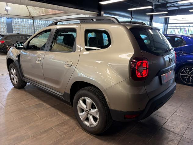 Dacia Duster 1.6 sce Essential Gpl 4x2 s&s 115cv - Foto 4