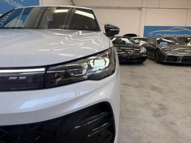 VOLKSWAGEN Tiguan 3ª serie Tiguan 2.0 TDI 150 CV DSG R-Line