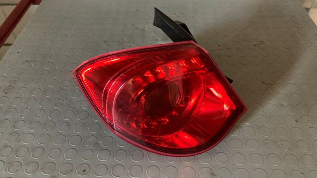 Fanale posteriore SX Alfa Romeo Giulietta del 2016 (50513613)