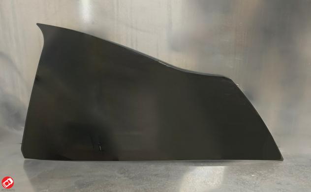 766BJ110X VETRO PARAFANGO SINISTRO OSCURATO AIXAM COUPE' SENSATION EMOTION