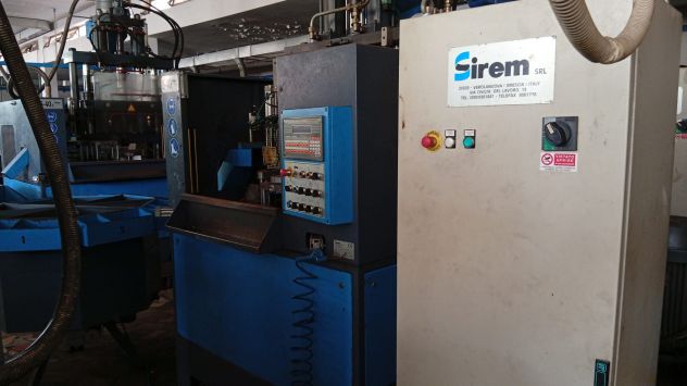 SIREM S40 Pressa rotativa ad iniezione stampaggio Tacchi (2001) - Foto 9