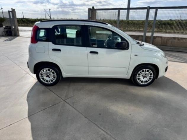 Fiat Panda 1.3 MJT 95 CV 70KW S&S Lounge ANNO 2018 - Foto 2
