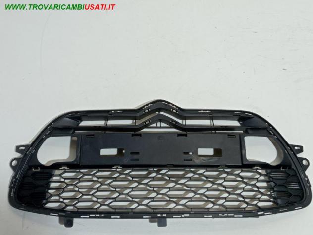 GRIGLIA CENTR.PARAURTI ANT. 7422H1 Carrozzeria  Lamierati esterni  Paraurti  Griglia di ven CITROEN - DS3 3 PORTE - 2009  2016, CITROEN - DS3 CABRIO -