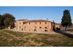 COLONICA di 15 vani e di 1200 mq (PECCIOLI) rif. P 300