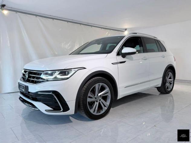 VOLKSWAGEN - Tiguan - 2.0 BiTDI DSG 4M. Adv. R-Line BMT - Foto 4