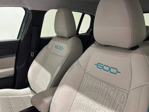 FIAT 600 600 Hybrid 110 CV DCT MHEV La Prima**PROMO* - Foto 10