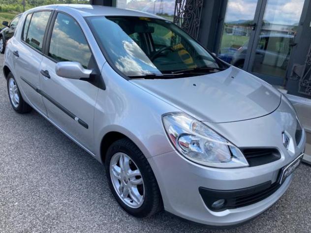 RENAULT Clio 1.4 16V 5p Dynamique NEOPATENTATI rif. 23987496 - Foto 2
